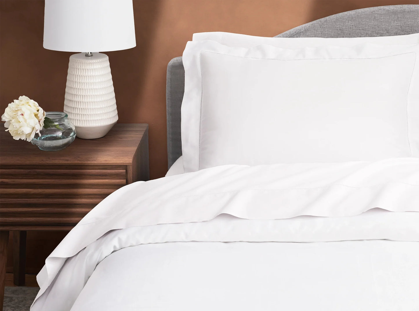 Silky smooth texture of organic sateen duvet cover - premium single-ply cotton